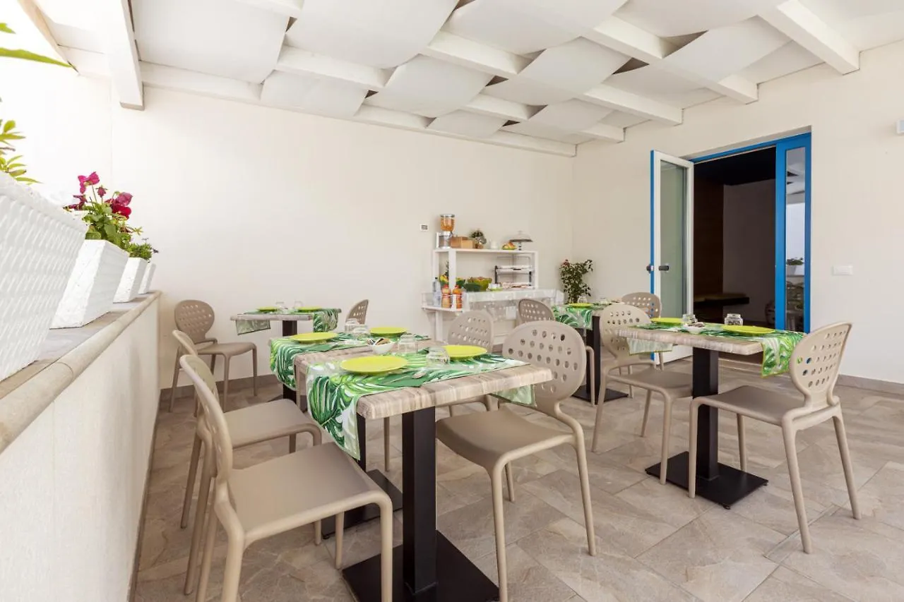 Sirius Luxury Rooms San Vito Lo Capo 0*,